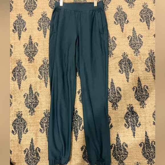 Lululemon Adapted State High-Rise Fleece Jogger - Picture 8 of 9